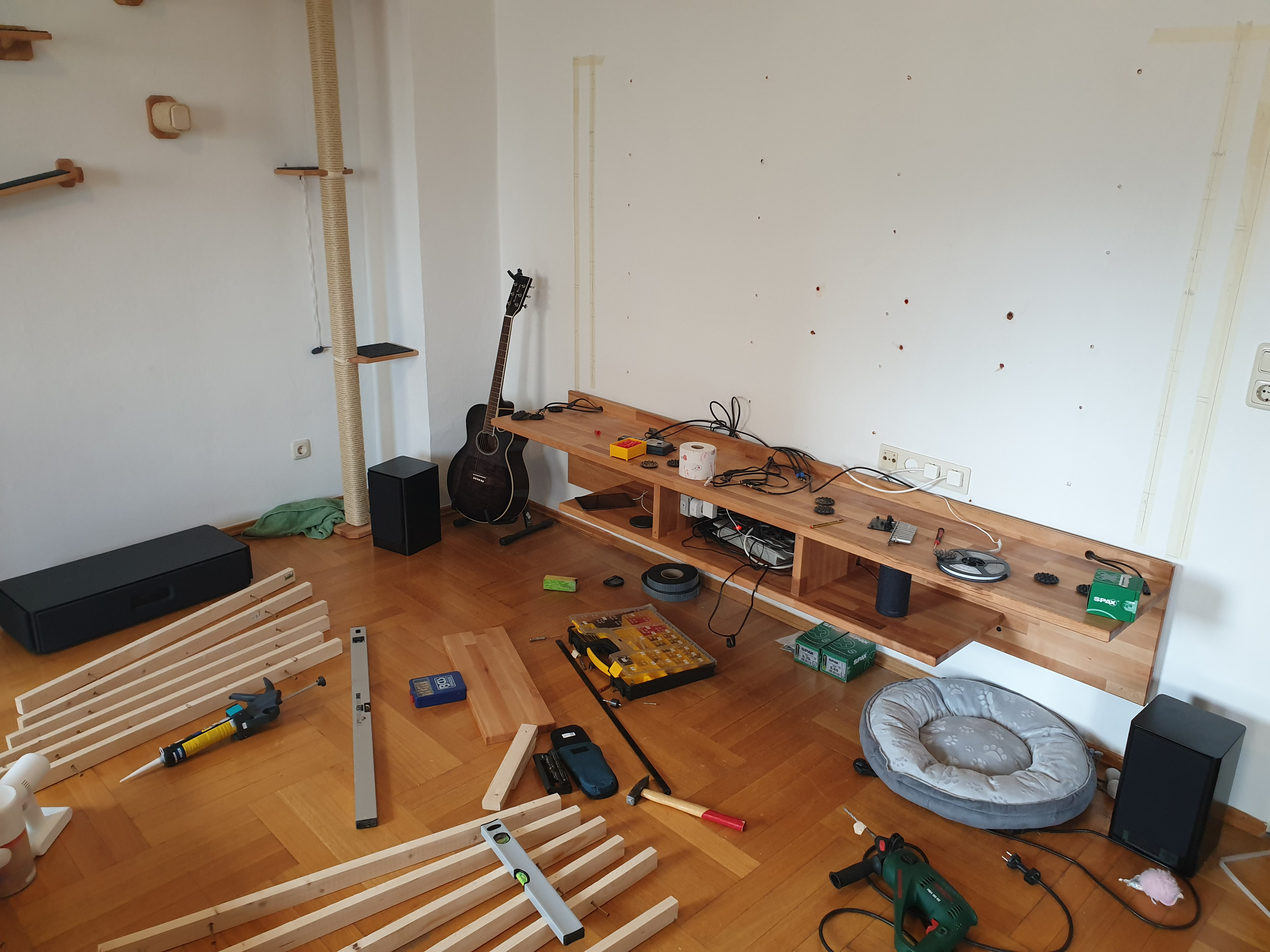 20210403 Fernsehwand 22